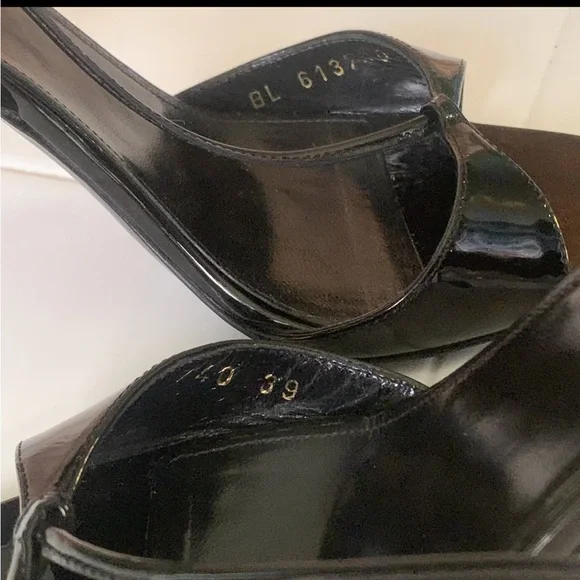 Saint Laurent, Anouk Patent Leather Slingback Sandals - Picture 12 of 15